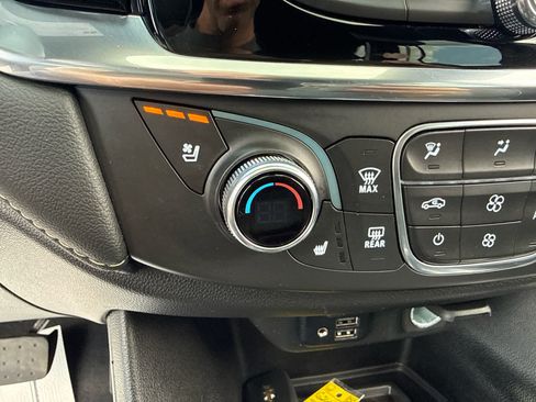 Certified 2023 Chevrolet Traverse Premier AWD/4WD image 25