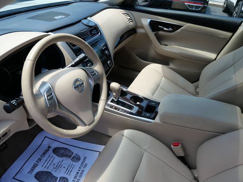 Used 2013 Nissan Altima 2.5 SL FWD image 12