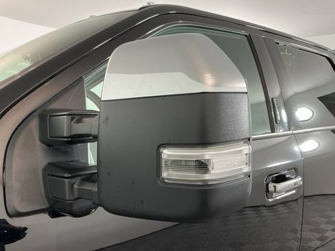 Used 2022 Ford F450 Platinum w/ FX4 Off-Road Package image 13