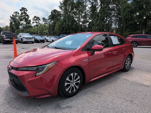Used 2021 Toyota Corolla LE FWD image 4