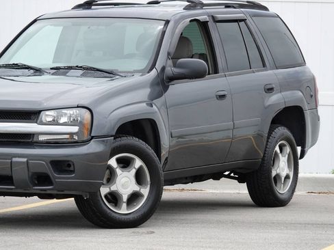 Used 2007 Chevrolet TrailBlazer LS w/ LS Preferred Equipment Group AWD/4WD image 7