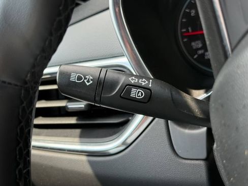 Used 2024 Chevrolet Equinox LT FWD image 19