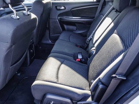 Used 2018 Dodge Journey SXT w/ Blacktop Package image 17