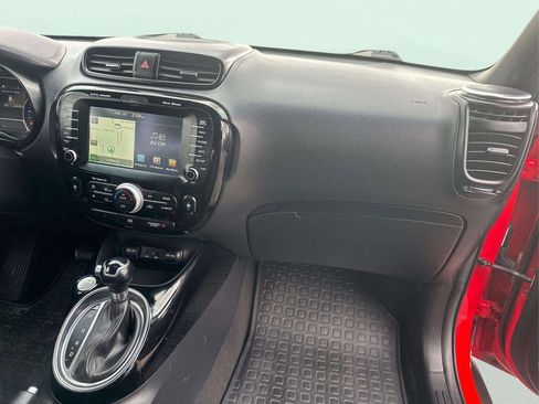 Used 2015 Kia Soul ! w/ Sun & Sound Package image 11