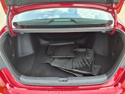 Used 2024 Honda Accord EX-L image 11