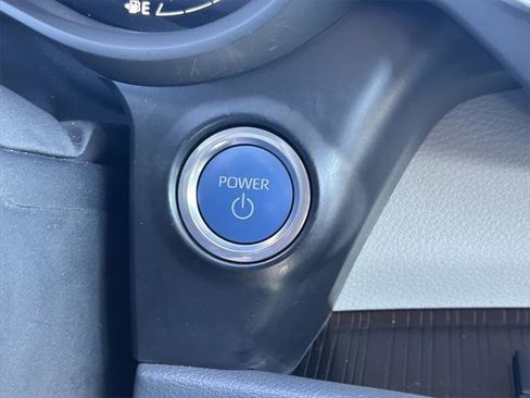 Certified 2023 Toyota Sienna LE image 29