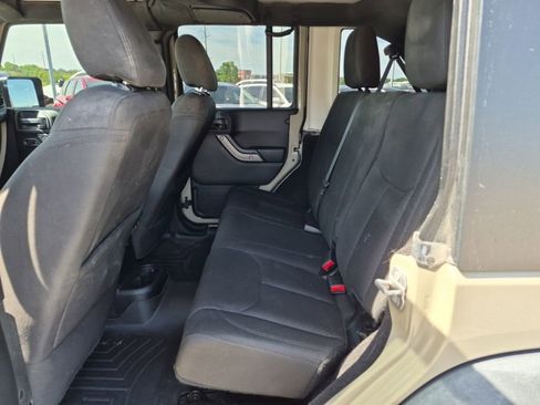 Used 2018 Jeep Wrangler Unlimited Sport S image 12