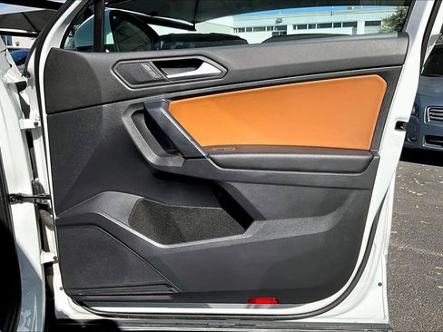 Used 2019 Volkswagen Tiguan SEL image 23