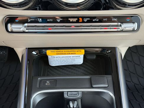 Certified 2026 Mercedes-Benz GLA 250 4MATIC image 19