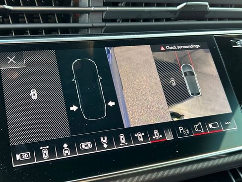 Used 2025 Audi RS Q8 performance image 44