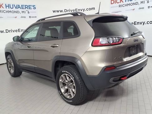 Used 2020 Jeep Cherokee Trailhawk w/ Cold Weather Group AWD/4WD image 6