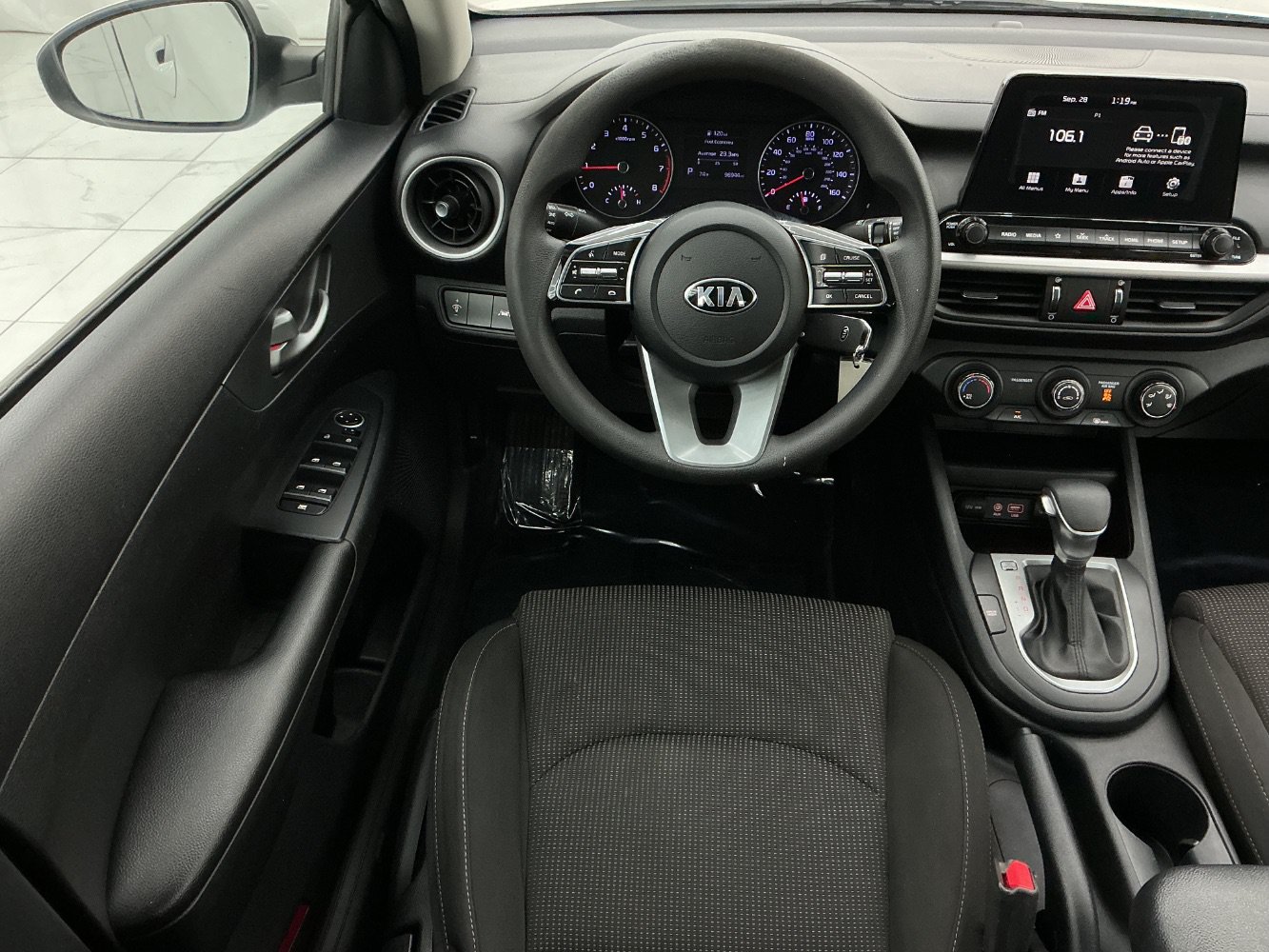 Used 2020 Kia Forte LXS FWD image 30