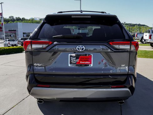 Certified 2024 Toyota RAV4 SE w/ Weather Package AWD/4WD image 7