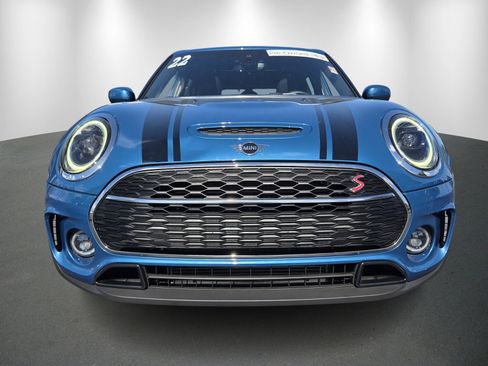 Used 2022 MINI Cooper Clubman S w/ Premium Package image 2