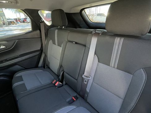 Used 2025 Chevrolet Blazer LT image 23