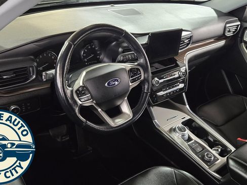 Used 2021 Ford Explorer Limited AWD/4WD image 11