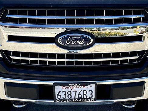 Used 2018 Ford F150 XLT w/ Equipment Group 302A Luxury AWD/4WD image 29
