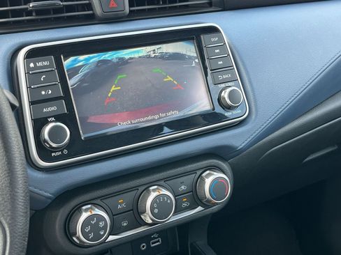 Used 2025 Nissan Versa SV image 20