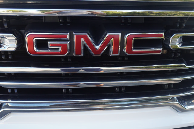 Used 2022 GMC Sierra 1500 SLT w/ SLT Premium Plus Package AWD/4WD image 46