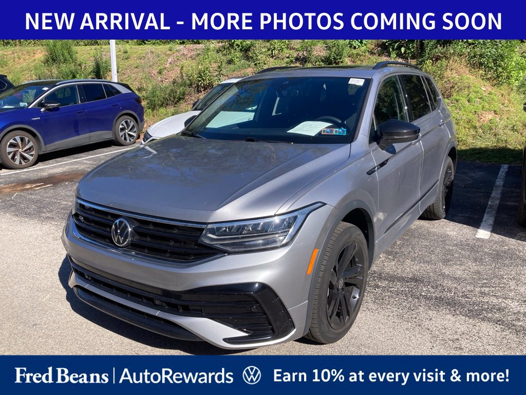 Certified 2024 Volkswagen Tiguan SE R-Line AWD/4WD image 3