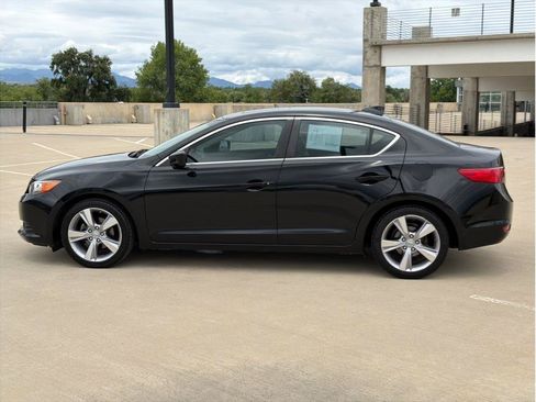 Used 2014 Acura ILX w/ Technology Package FWD image 4