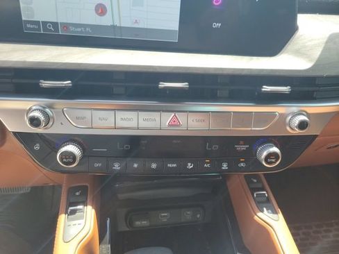 Certified 2025 Kia Telluride EX X-Line AWD/4WD image 10
