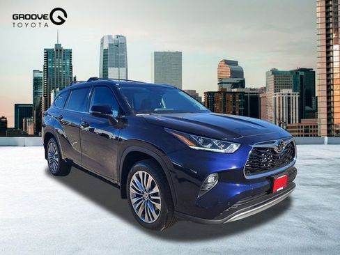 New 2026 Toyota Highlander Platinum image 7
