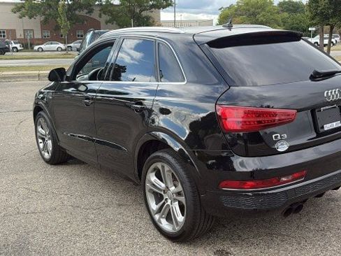 Used 2017 Audi Q3 2.0T Prestige w/ Prestige Package image 4