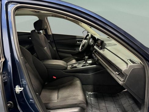 Used 2024 Honda Accord EX image 18