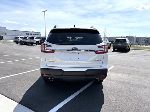 Certified 2025 Subaru Ascent Premium AWD/4WD image 10