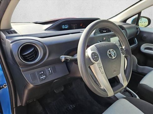 Used 2014 Toyota Prius C Three FWD image 10