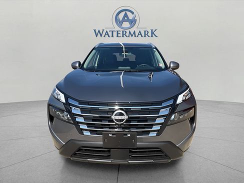Used 2025 Nissan Rogue SV w/ SV Premium Package AWD/4WD image 11