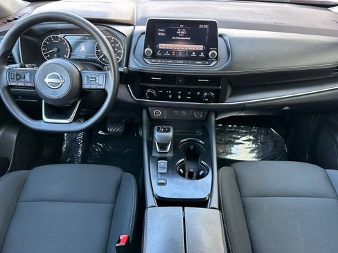 Used 2023 Nissan Rogue S FWD image 16
