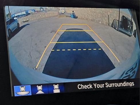 Used 2016 Honda Pilot Touring image 23