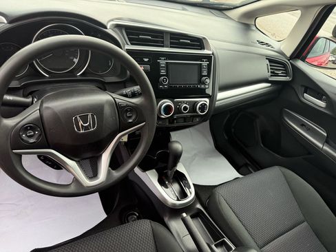 Used 2019 Honda Fit LX image 28