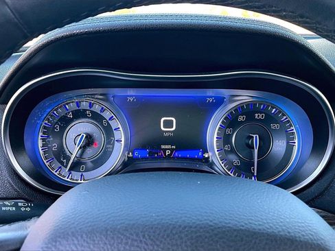 Used 2019 Chrysler 300 Touring w/ Sport Appearance Package image 22