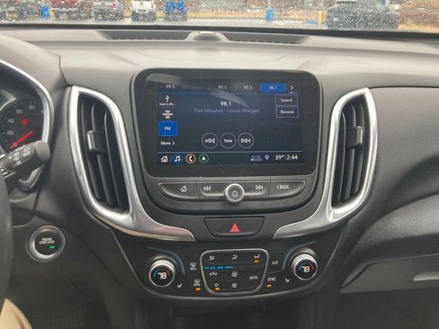 Used 2019 Chevrolet Equinox LT image 18