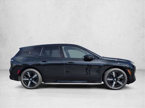 Certified 2024 BMW iX xDrive50 w/ Sport Package AWD/4WD image 4