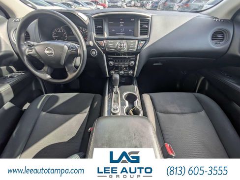 Used 2019 Nissan Pathfinder S AWD/4WD image 13
