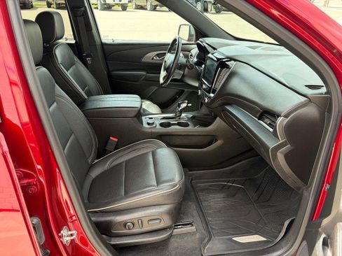 Used 2022 Chevrolet Traverse Premier w/ LPO, Floor Liner Package AWD/4WD image 27
