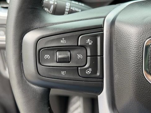 Used 2023 GMC Yukon SLT w/ SLT Premium Package RWD image 25