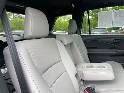 Certified 2023 Honda Passport EX-L image 37