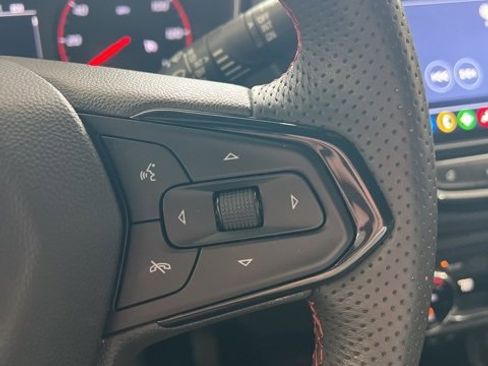 Used 2023 Chevrolet TrailBlazer RS w/ Sun and Liftgate Package image 36