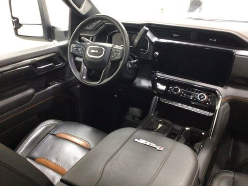 Used 2024 GMC Sierra 2500 AT4 w/ AT4 Premium Plus Package image 16