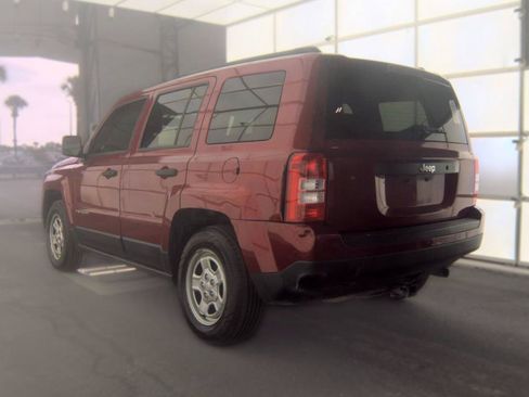 Used 2017 Jeep Patriot Sport FWD image 6