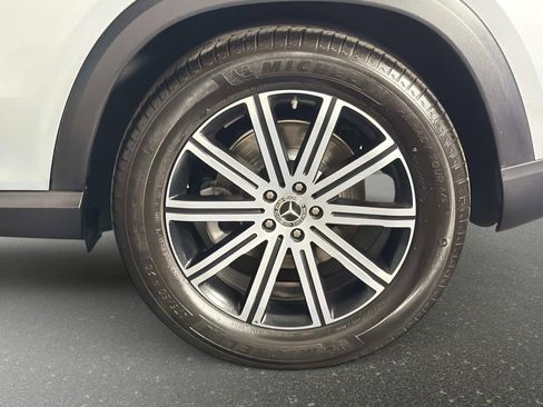 Used 2025 Mercedes-Benz GLE 450 4MATIC w/ Winter Package image 14