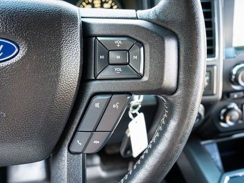 Used 2017 Ford F150 XLT w/ Equipment Group 302A Luxury AWD/4WD image 18