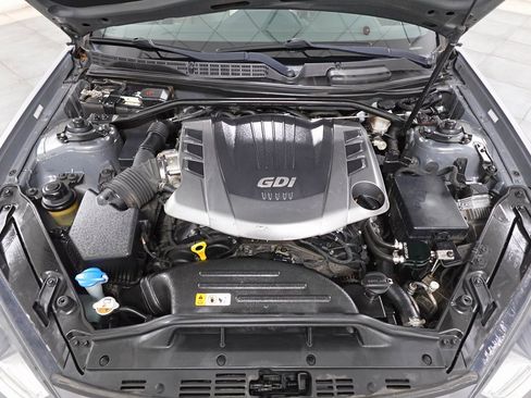 Used 2016 Hyundai Genesis 3.8 image 25