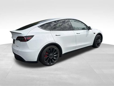 Used 2023 Tesla Model Y Performance AWD/4WD image 12