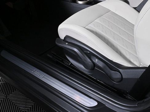 Certified 2025 MINI Cooper S image 26